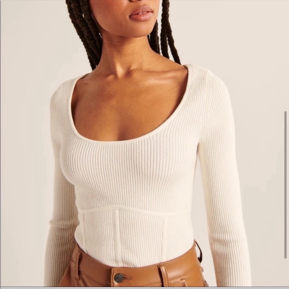 Abercrombie and Fitch Ribbed Long Sleeve Cream Top Size Large